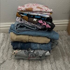 11 Piece Girls Size Small Clothing Bundle. Zara H&M Target Old Navy